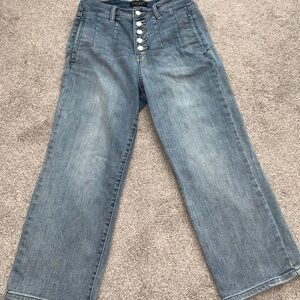 JUDY Blue wide leg button front jeans Size 5/27.